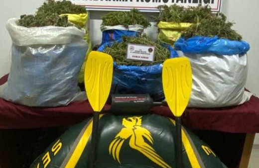 Şişme botta bu kez göçmen değil uyuşturucu yakalandı!