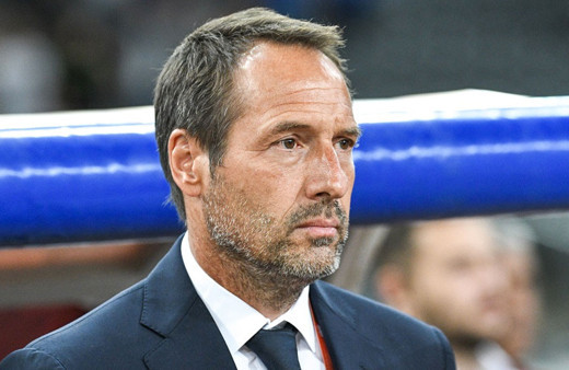 Ligin son sırasına gerileyen Ajax'ta yeni teknik direktör belli oldu