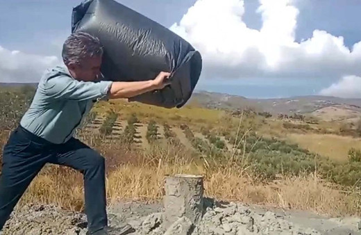 Su ararken gaz buldular, çöp poşetiyle test yapıldı sonuç herkesi şaşkına çevirdi