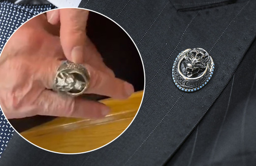 Devlet Bahçeli yeni yüzük ve rozetini anlattı! Rozetin adı Turan, üzerinde her şey var...