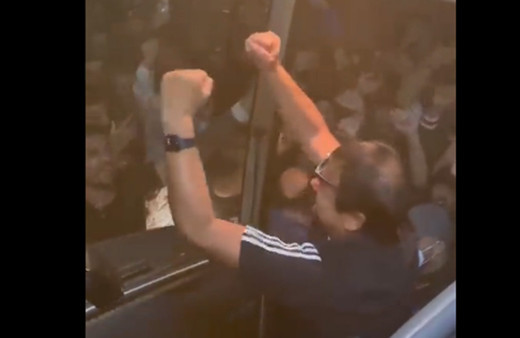 Ergin Ataman Panathinaikos taraftarının sevgi gösterisi için konuştu