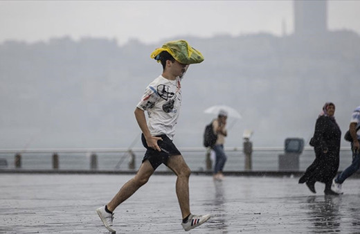 Hortum uyarısı da geldi! Meteoroloji'nin listesinde İstanbul da var