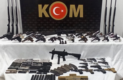 Uyuşturucu ile yakalanan şüpheli adli kontrolle serbest bırakıldı