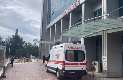 Burdur’da tadilat yaparken çatıdan düşen işçi yaşamını yitirdi