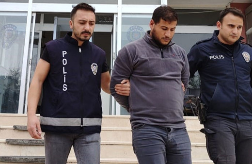 Kendisini polis, asker veya savcı olarak tanıtıyordu!