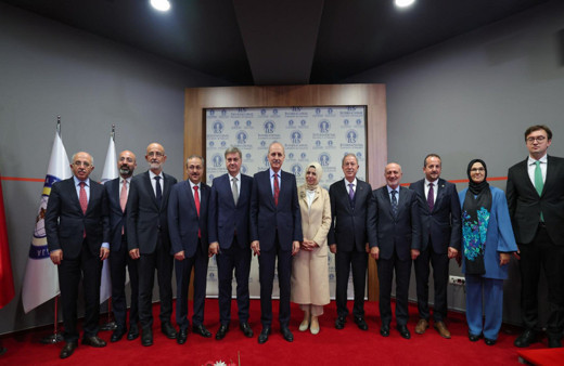 TBMM Başkanı Numan Kurtulmuş'tan Gazze mesajı: Hesap verecekler!