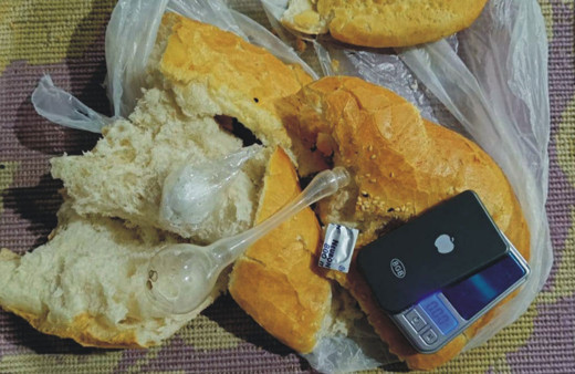 Uyuşturucu ekmeğin arasından çıktı! Osmaniye'de uyuşturucu operasyonu: 16 şüpheli gözaltında!