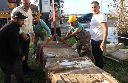 Hafriyat çalışmasında bin 800 yıllık mezar steli çıktı!