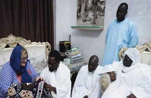 Türkiye'nin Dakar Büyükelçisi Sağman'dan Müridi şeyhine ziyaret