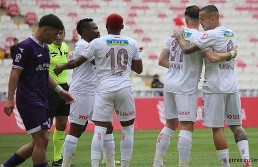 Sivasspor, Süper Lig'de yarın Adana Demirspor ile karşılaşacak