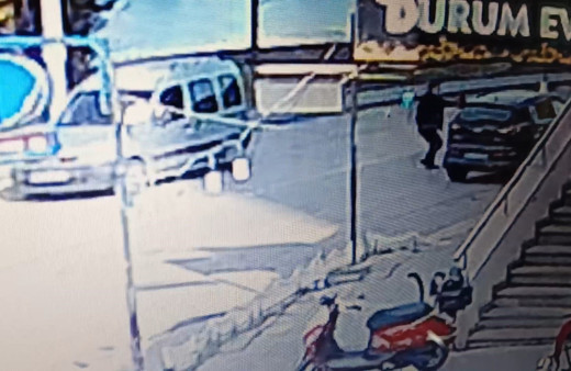 Silahlı alacak verecek kavgasında biri ağır 2 yaralı