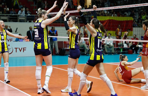Voleybol Sultanlar Ligi'nde  Fenerbahçe Galatasaray'ı 3-1 yendi
