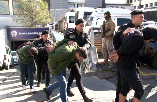 “Comanchero” suç örgütü üyesi 42 şüpheli adliyeye sevk edildi