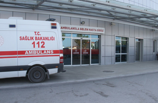 Konya Beyşehir'de elektrik akımına kapılan kişi çatından düştü