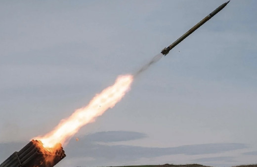 Ukrayna duyurdu: Rusya’nın füze fırlatma gemisini vurduk