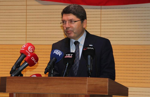 Bakan Yılmaz Yılmaz Tunç: Hakim-savcı adaylığı kalkıyor, 3 yıllık hakim-savcı yardımcılığı geliyor