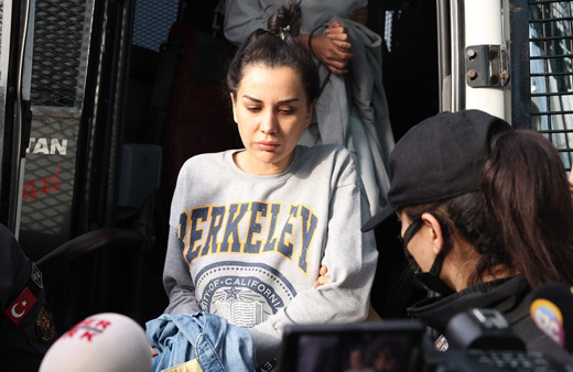 Dilan Polat, Adnan Hoca'nın 'Kedicik'lerine komşu oldu! Kardeşiyle aynı koğuşta kalıyor