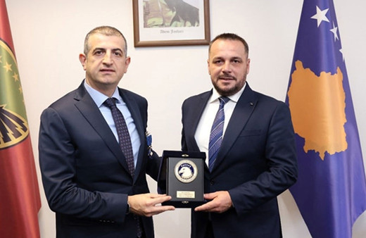 Baykar Genel Müdürü Haluk Bayraktar'a, Kosova’da üstün hizmet madalyası verildi