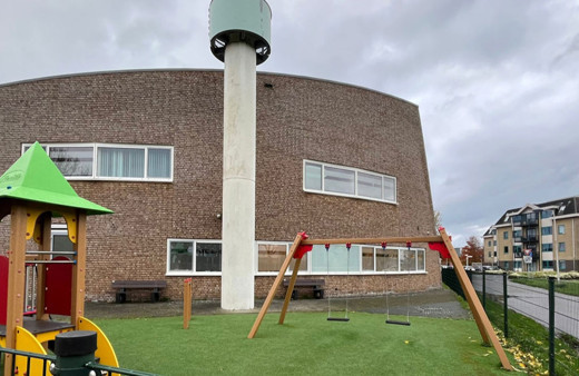 Hollanda'da Türk camisine saldırı düzenlendi!