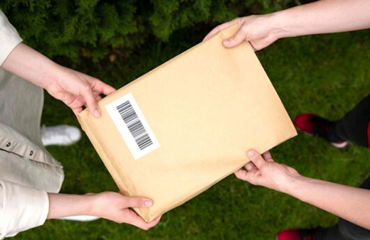 Kurye, kargoyla gönderilen çekleri çaldı! İşe de bu yüzden girmiş!