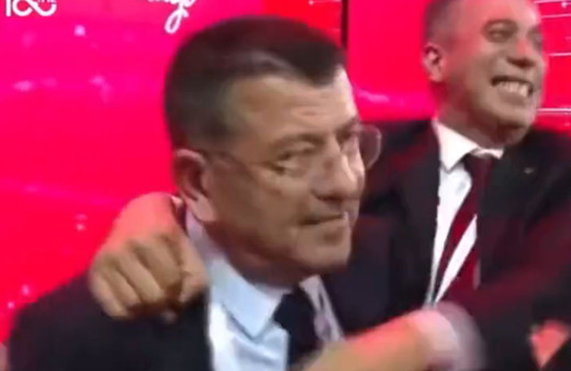 Ali Mahir Başarır sahnede coştu! Mustafa Varank öyle bir şey dedi ki...