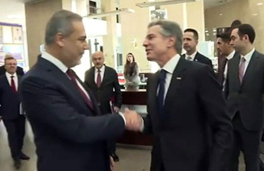 İşte öptürmemesinin nedeni! Hakan Fidan, ABD'li Bakan'ın küstahlığına böyle cevap verdi!