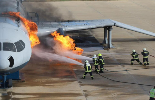 Erzincan’da gerçeği aratmayan uçak kazası tatbikatı gerçekleşti