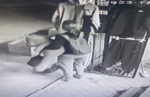 Eskişehir'de oyuncak ayılı hırsız güvenlik kameralarına yakalandı