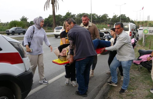Aracın aynasına çarpan motosiklet 20 metre sürüklendi: 1 yaralı