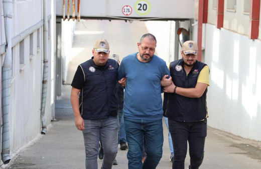 Adana’da Bylock kullanıcısı 4 FETÖ'cü yakalandı