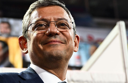 İYİ Partili isimden Özgür Özel'e çok sert sözler: Bu bir siyasi kalpazanlıktır