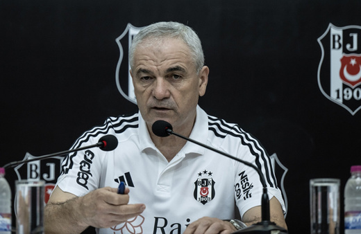 Rıza Çalımbay, Beşiktaş'taki görevine başladı: "Bu benim için büyük bir dezavantaj"