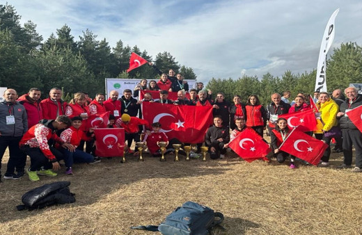 Karslı atletler Bulgaristan’dan madalya ile döndü