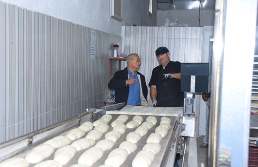 Manisa Salihli’de halk ekmek satış noktası sayısı artırıldı, 200 gram ekmek 5 liradan satılıyor