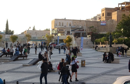 Mardin'de hafta sonu turist yoğunluğu yaşanıyor