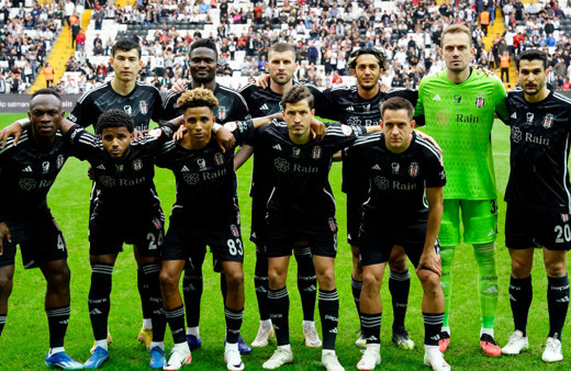 Beşiktaş, Başakşehir karşısına 4 değişiklik ile sahaya çıktı