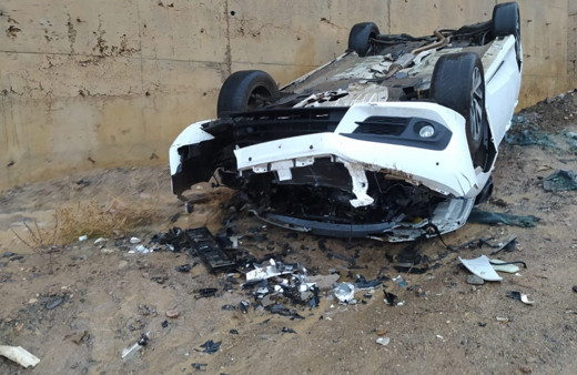 Bingöl’de otomobil şarampole yuvarlandı, 2 kişi yaralandı