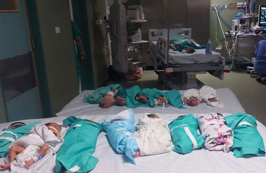 Gazze'deki Şifa Hastanesi yerleşkesinde toplu mezar kazıldı