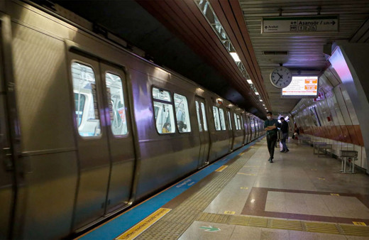 İstanbul'da metro arızalandı yolcular mahsur kaldı korku dolu anlar