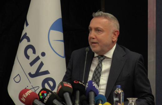 Erciyes Anadolu Holding CEO’su Alpaslan Baki Ertekin holdingin satışa çıkacağını duyurdu