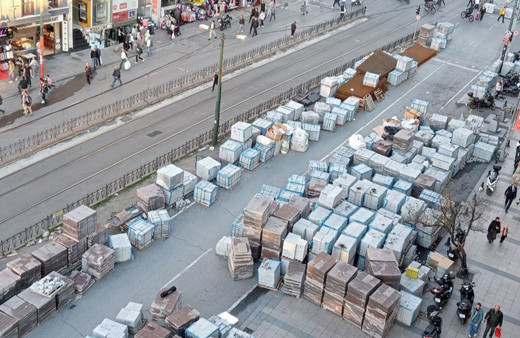 İBB'nin yol düzenlemesi yayaları ve esnafı bezdirdi!