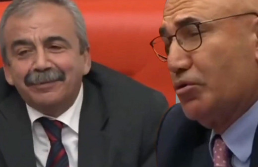 Sırrı Süreyya Önder, Mahmut Tanal'a fena kapak yaptı! 'Davacının ahmağı derdini mübaşire anlatırmış'