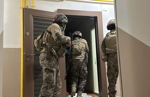 Mersin'de terör örgütlerine operasyon: 4 gözaltı!