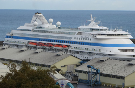 Sonbahar'da Trabzon'a dev gemiyle Rus turist akını oldu