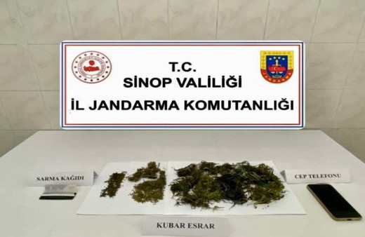 Sinop’ta durdurulan araçtan esrar ele geçirildi, 1 kişi gözaltına alındı