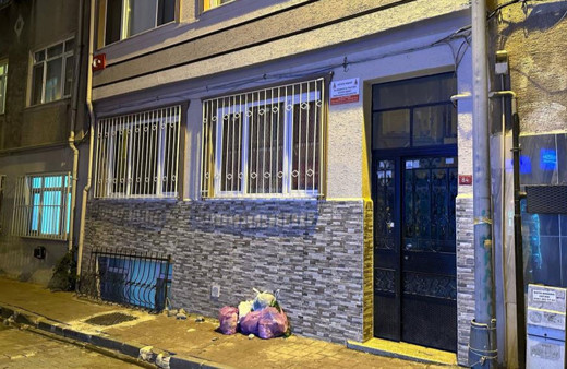 İstanbul'da 7 yaşındaki çocuk evde ölü bulundu! Bakımsızlıktan mı öldü?