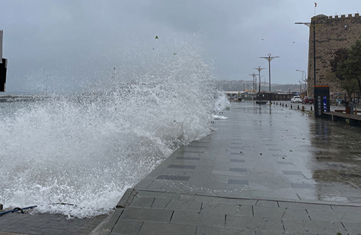 Samsun ve Sinop'ta fırtına uyarısı