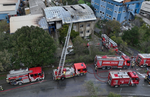 İstanbul'da bir fabrikada çıkan yangın söndürüldü
