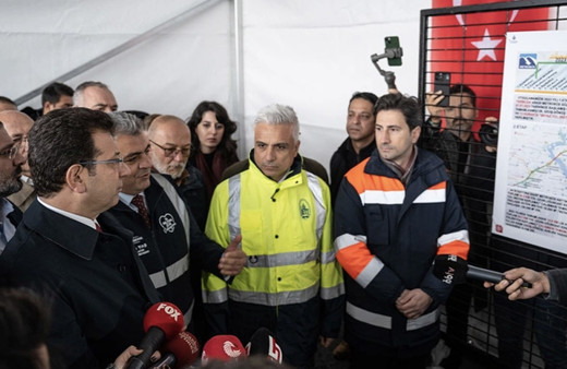 İmamoğlu, yeni yapılan beton metrobüs yolunu 13 durak boyunca deneyimledi!