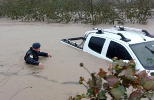 Son dakika! Türkiye'yi fırtına ve sağanak vurdu! 9 kişi öldü, 11 kişi kayıp! Okullar tatil edildi...